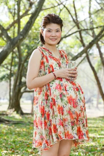 Brown Discharge At 9 Weeks Pregnancy