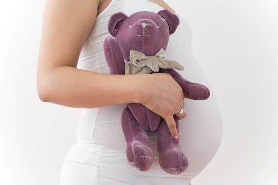 Male And Female Pregnancy Symptoms