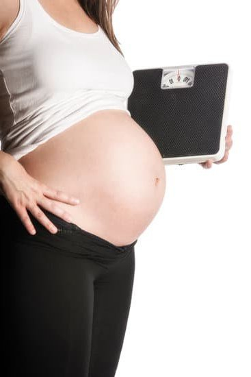 sharp pain on upper left side of stomach while pregnant