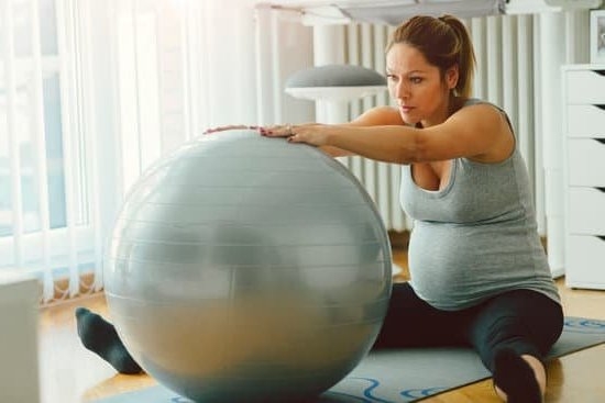 Brown Discharge A Sign Of Early Pregnancy Brown Discharge A Sign Of Early Pregnancy