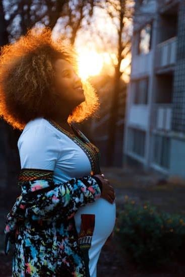 Brown Discharge And Blood In Early Pregnancy Brown Discharge And Blood In Early Pregnancy
