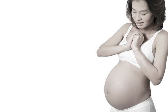 nausea in middle of night not pregnant