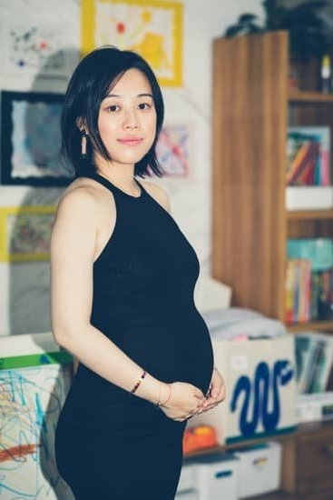 Can Thick Discharge Be An Early Sign Of Pregnancy Can Thick Discharge Be An Early Sign Of Pregnancy