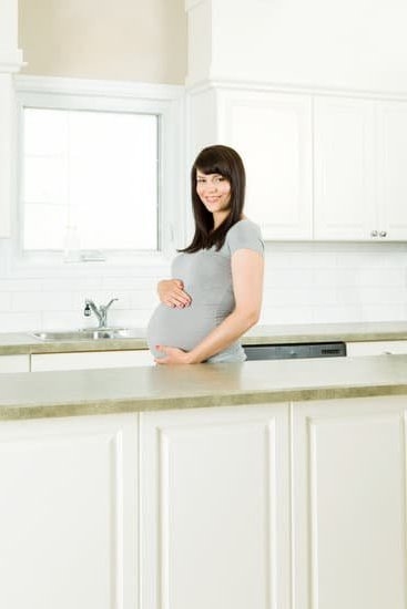 Can Tight Clothes Harm Baby During Pregnancy