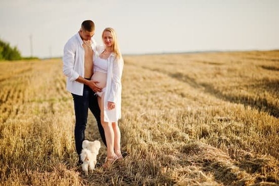 Clear Mucus Discharge Early Pregnancy Sign