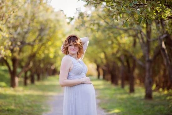 Dark Brown Discharge Sign Of Pregnancy Dark Brown Discharge Sign Of Pregnancy