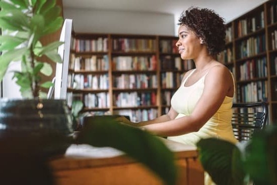 Does Extra Discharge Mean Pregnancy Does Extra Discharge Mean Pregnancy