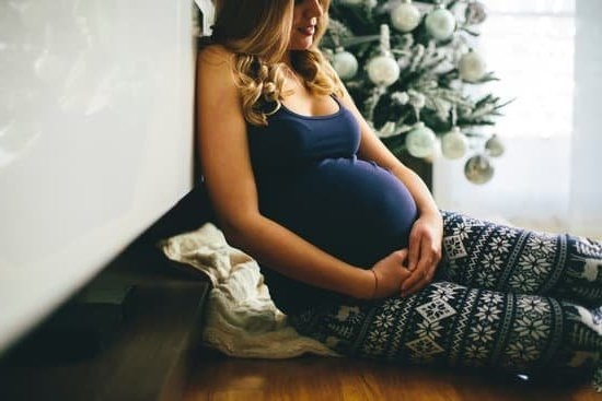 Does Pregnancy Discharge Change Color In Underwear