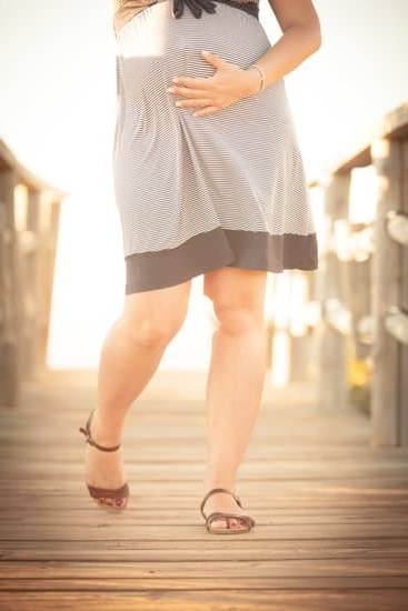 Does White Thick Discharge Mean Pregnancy