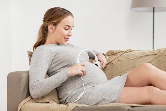 How Soon Can The First Signs Of Pregnancy Start