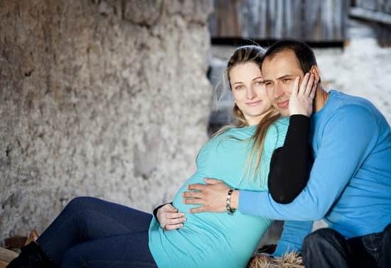 Is White Milky Discharge A Good Sign In Early Pregnancy Is White Milky Discharge A Good Sign In Early Pregnancy