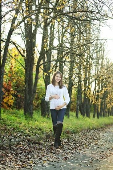 Light Pink White Discharge Early Pregnancy Light Pink White Discharge Early Pregnancy