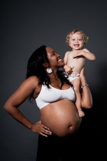 Pink Discharge And Cramps During Early Pregnancy