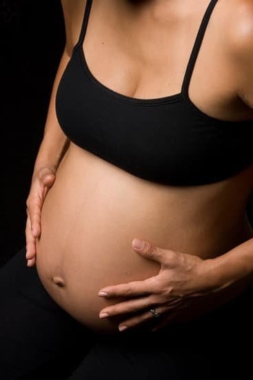 Slight Red Discharge During Pregnancy Slight Red Discharge During Pregnancy