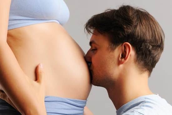 Slight White Discharge During Early Pregnancy Slight White Discharge During Early Pregnancy
