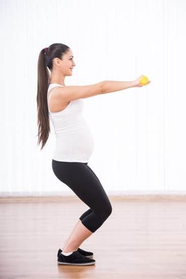 Thick Discharge Early Pregnancy