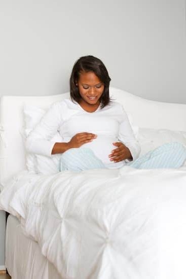 Thick White Discharge With Odor During Pregnancy Thick White Discharge With Odor During Pregnancy