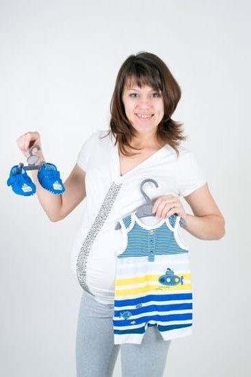 Too Much White Discharge Sign Of Pregnancy Too Much White Discharge Sign Of Pregnancy