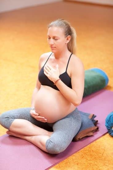 Wrong Sleeping Positions During Pregnancy Wrong Sleeping Positions During Pregnancy