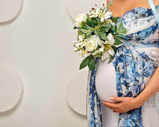 bloody discharge week 6 pregnancy