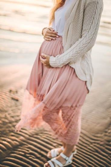 Breast Discharge Symptoms Of Pregnancy Breast Discharge Symptoms Of Pregnancy