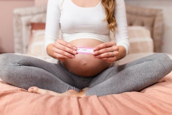 Dark Blood Tinged Discharge During Pregnancy Dark Blood Tinged Discharge During Pregnancy