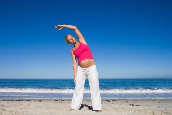 Does White Discharge Happens In Pregnancy Does White Discharge Happens In Pregnancy