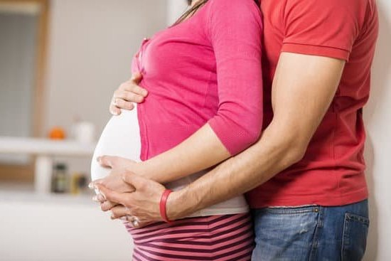 Early Pregnancy Signs Clear Watery Discharge