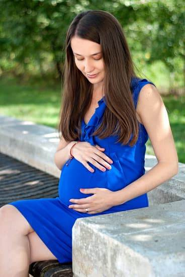Early Pregnancy Signs Cramps Discharge