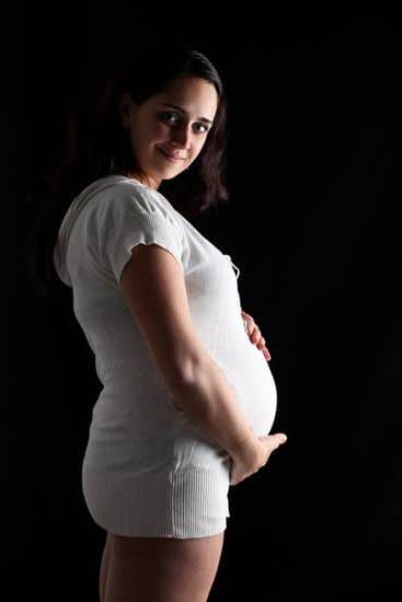 Early Pregnancy Symptoms Discharge From Nipple