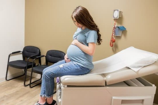 Having Brown Discharge In Early Pregnancy Having Brown Discharge In Early Pregnancy