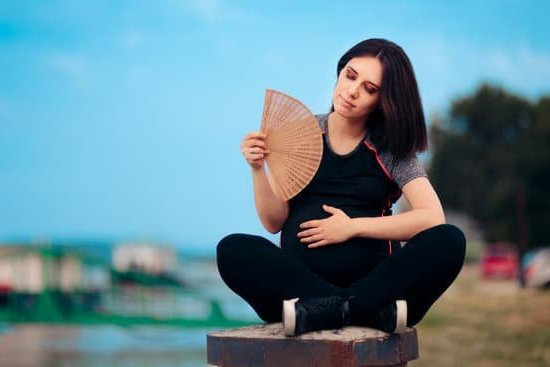 I Am Having White Discharge In Pregnancy I Am Having White Discharge In Pregnancy