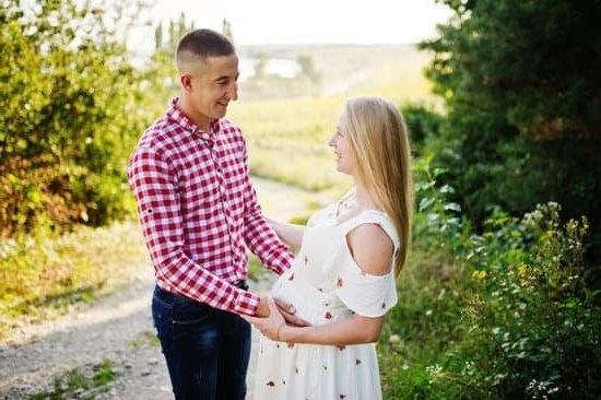 Weird Discharge Pregnancy Signs