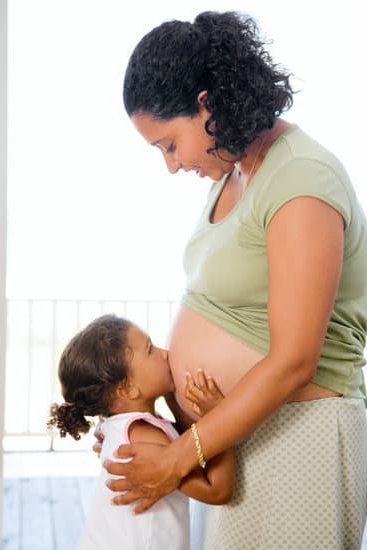 Stay Healthy with Optimum Nutrition Whey Protein during Pregnancy: A Guide for Expecting Moms