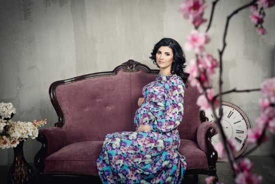 Cherry Nutritional Benefits in Pregnancy Maximizing Cherry Nutritional Benefits in Pregnancy: A Guide for Expectant Mothers