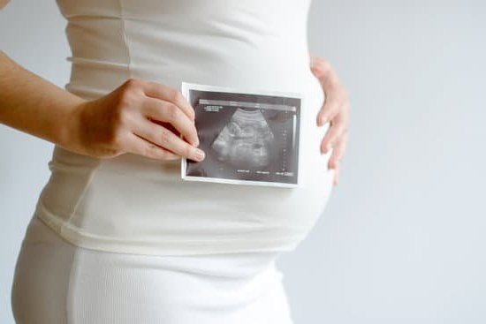 Health Canada Pregnancy and Nutrition Advice on Health Canada Pregnancy and Nutrition: Resources for Expectant Mothers