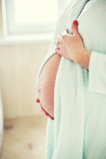 Key to Healthy Pregnancy Nutrition: Follow Recommended Guidelines