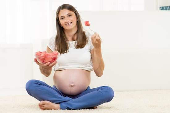 Nutritional deficiency in pregnancy PowerPoint presentation slide with data on maternal health and nutrient intake