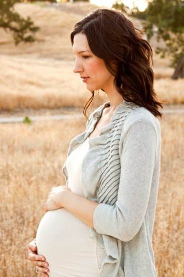 Nutrition Education During Pregnancy Nutrition Education During Pregnancy: Importance of Balanced Diet for Mother and Baby's Health