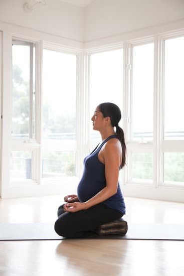 Testing Pregnancy Testing pregnancy with a home pregnancy kit -