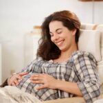 When Do You Start Showing in Pregnancy When do you start showing in pregnancy: tracking baby bump growth month by month