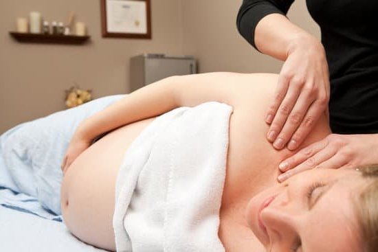 Can Diarrhea Be a Sign of Pregnancy Possible pregnancy symptom: diarrhea along with other signs such as morning sickness or missed period