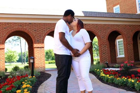 How to Relieve Severe Back Pain During Pregnancy How to Safely Alleviate Severe Back Pain during Pregnancy: Expert Tips & Techniques