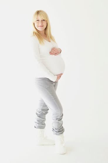 Sensations of fetal movement may be felt as early as 13-25 weeks into second pregnancy