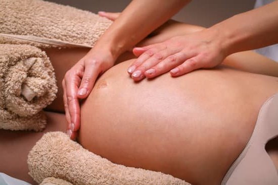 Pregnant woman showing healthy pregnancy weight gain progression from first trimester to third trimester