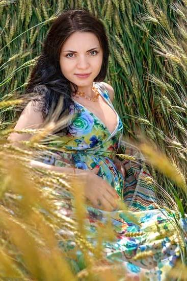 Is Spotting Normal During Pregnancy Understanding potential causes and when to seek medical advice