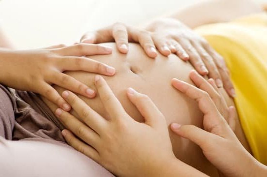 Pregnancy Test With Weeks Indicator Pregnancy test with weeks indicator showing positive result at 4 weeks