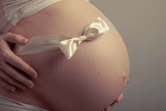 Da Brat Pregnancy Da Brat cradles her baby bump in a stunning maternity photoshoot, confirming her pregnancy