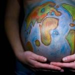 The stage when pregnancy is 8 months, approximately 32-35 weeks