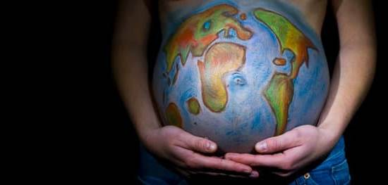 How Many Weeks in Pregnancy Is 8 Months The stage when pregnancy is 8 months, approximately 32-35 weeks